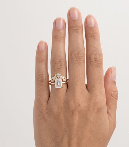 1.5 CT Emerald Solitaire Moissanite Bridal Set