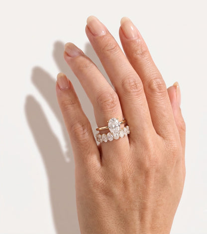 1.5 CT Oval Solitaire Moissanite Bridal Set