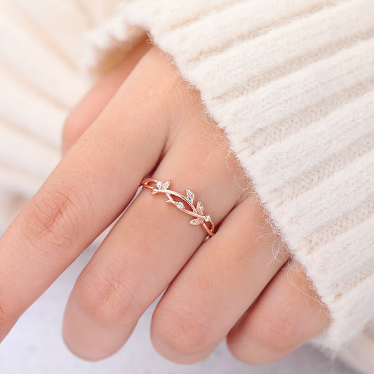 0.042 TCW Round Shaped Moissanite Twig Pave Wedding Band