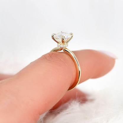 2 CT Round Hidden Halo Moissanite Engagement Ring