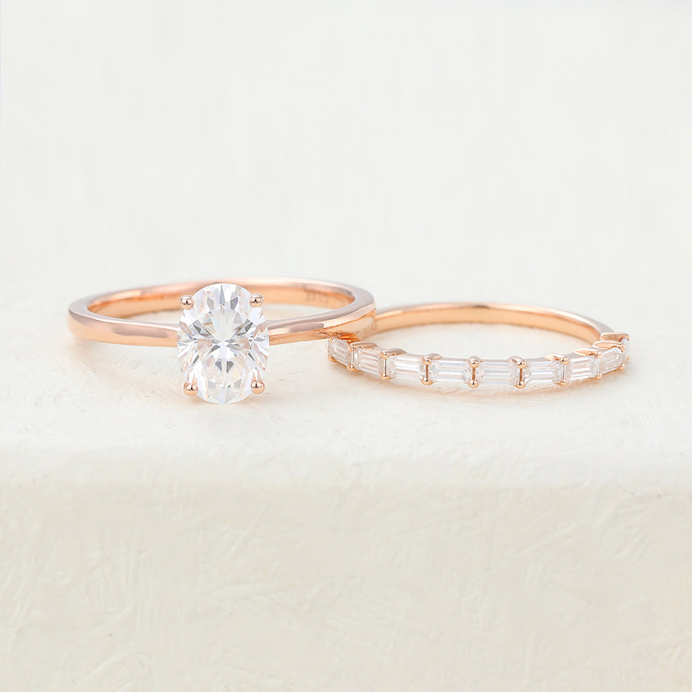 2 CT Oval Solitaire Moissanite Bridal Set