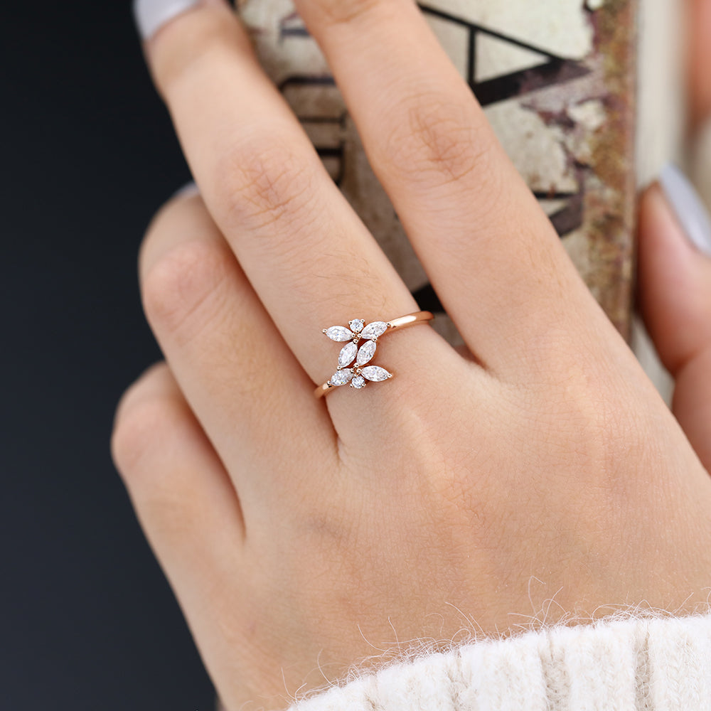 0.53 TCW Marquise & Round Twig Style Moissanite Wedding Band
