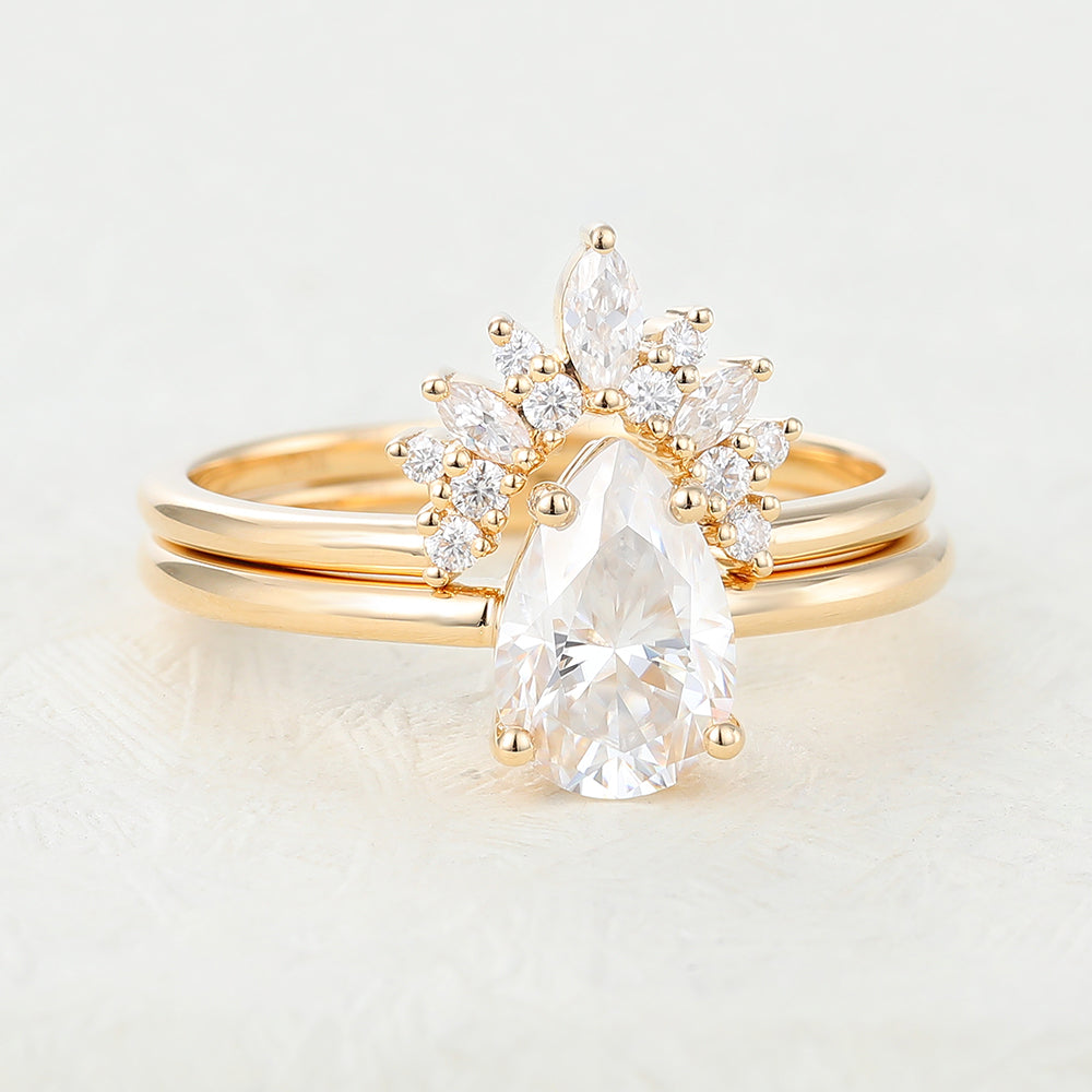 1.33 CT Pear Solitaire Moissanite Bridal Set