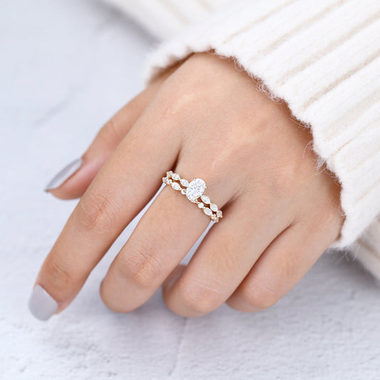 0.84 CT Oval Pave Moissanite Bridal Set