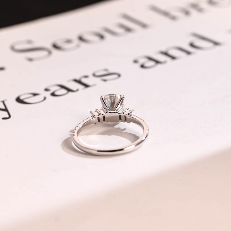 2.0 CT Oval Pave Moissanite Engagement Ring