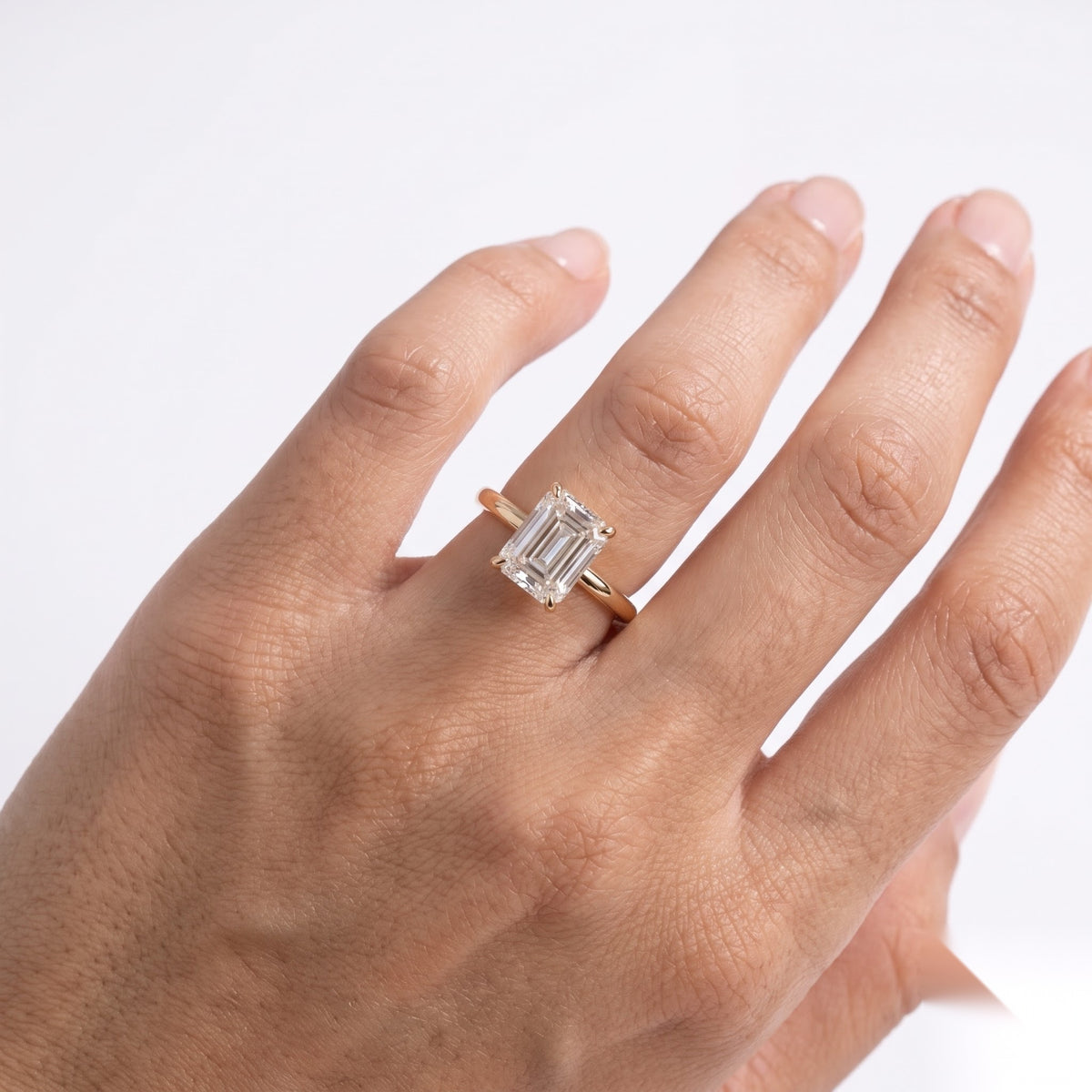 1.5 CT Emerald Solitaire Moissanite Engagement Ring