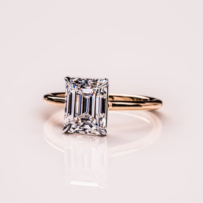 2.3 CT Emerald Solitaire Moissanite Engagement Ring