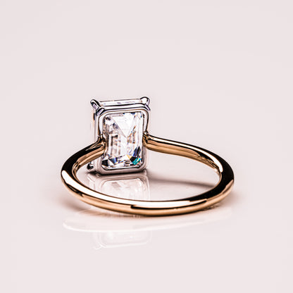 2.3 CT Emerald Solitaire Moissanite Engagement Ring