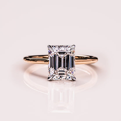 2.3 CT Emerald Solitaire Moissanite Engagement Ring