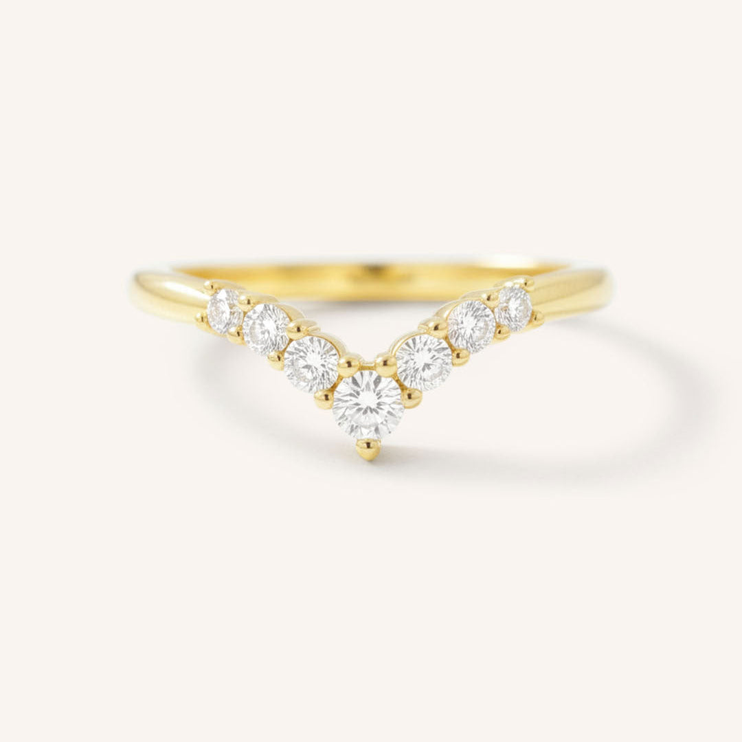 0.18 TCW Round Curved Moissanite Wedding Band