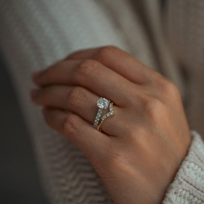 0.18 TCW Round Curved Moissanite Wedding Band