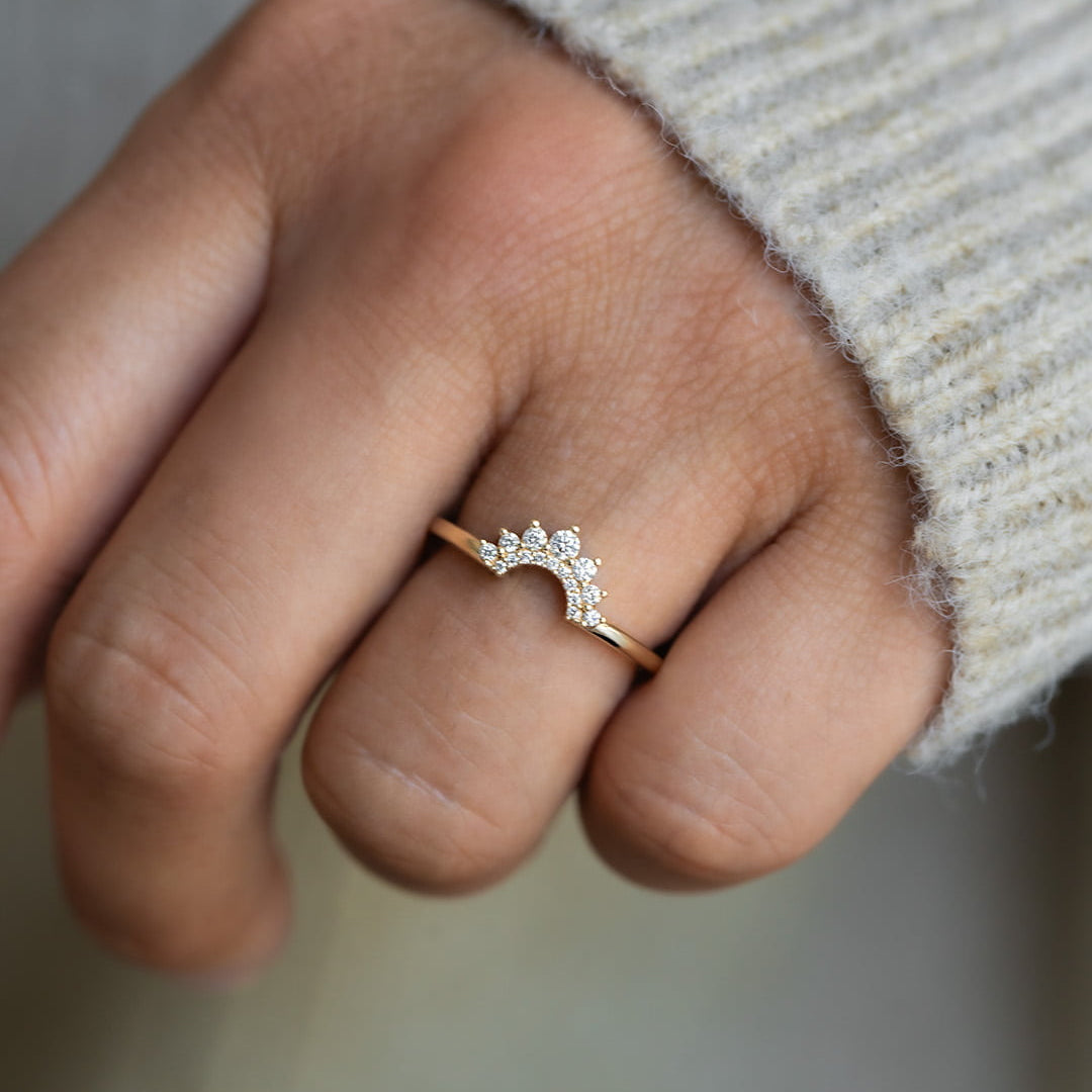 0.153 TCW Round Curved Moissanite Wedding Band