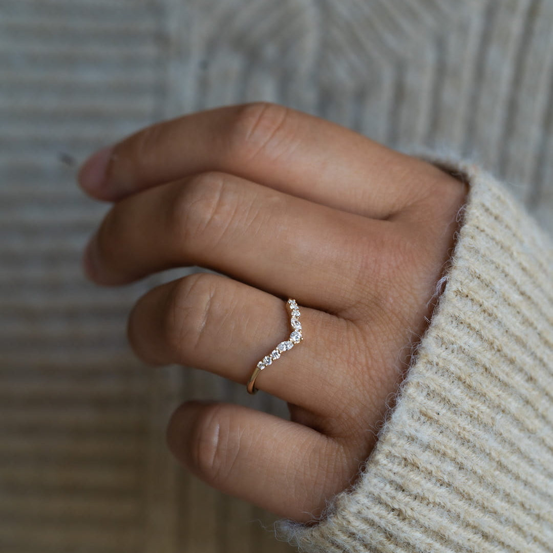 0.23 TCW Round Curved Moissanite Wedding Band