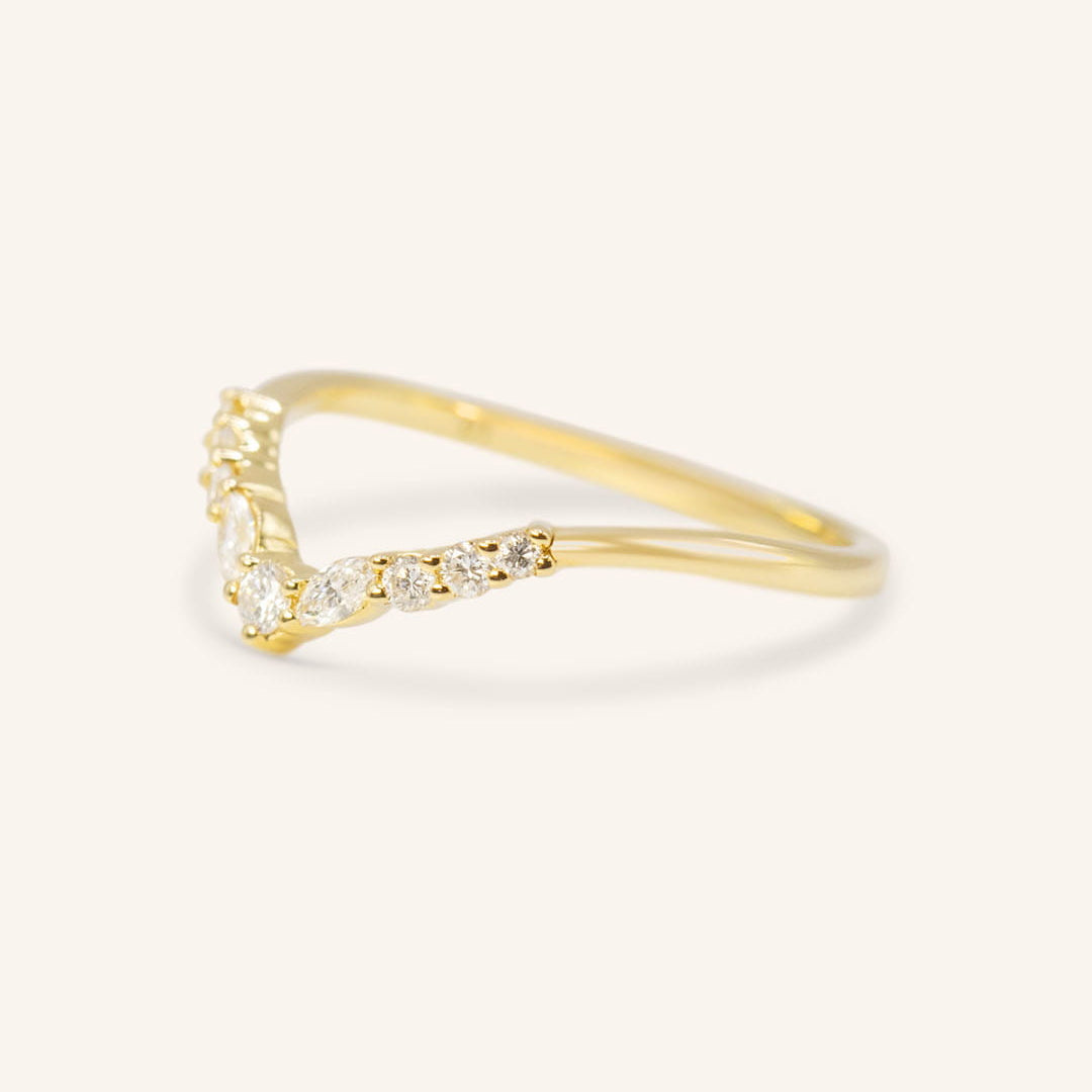 0.23 TCW Round Curved Moissanite Wedding Band
