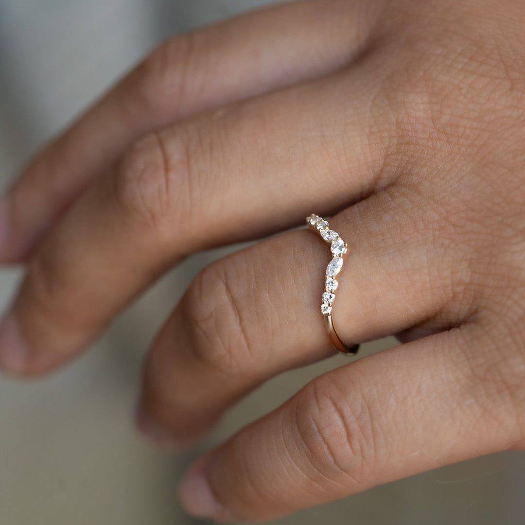 0.23 TCW Round Curved Moissanite Wedding Band