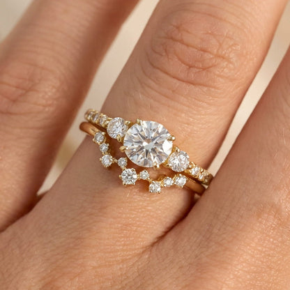 0.10 TCW Round Curved Moissanite Wedding Band