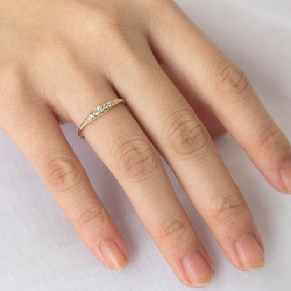 0.09 TCW Round Curved Moissanite Wedding Band