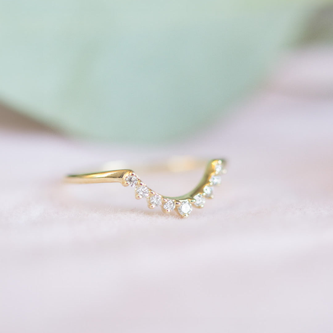 0.12 TCW Round Curved Moissanite Wedding Band