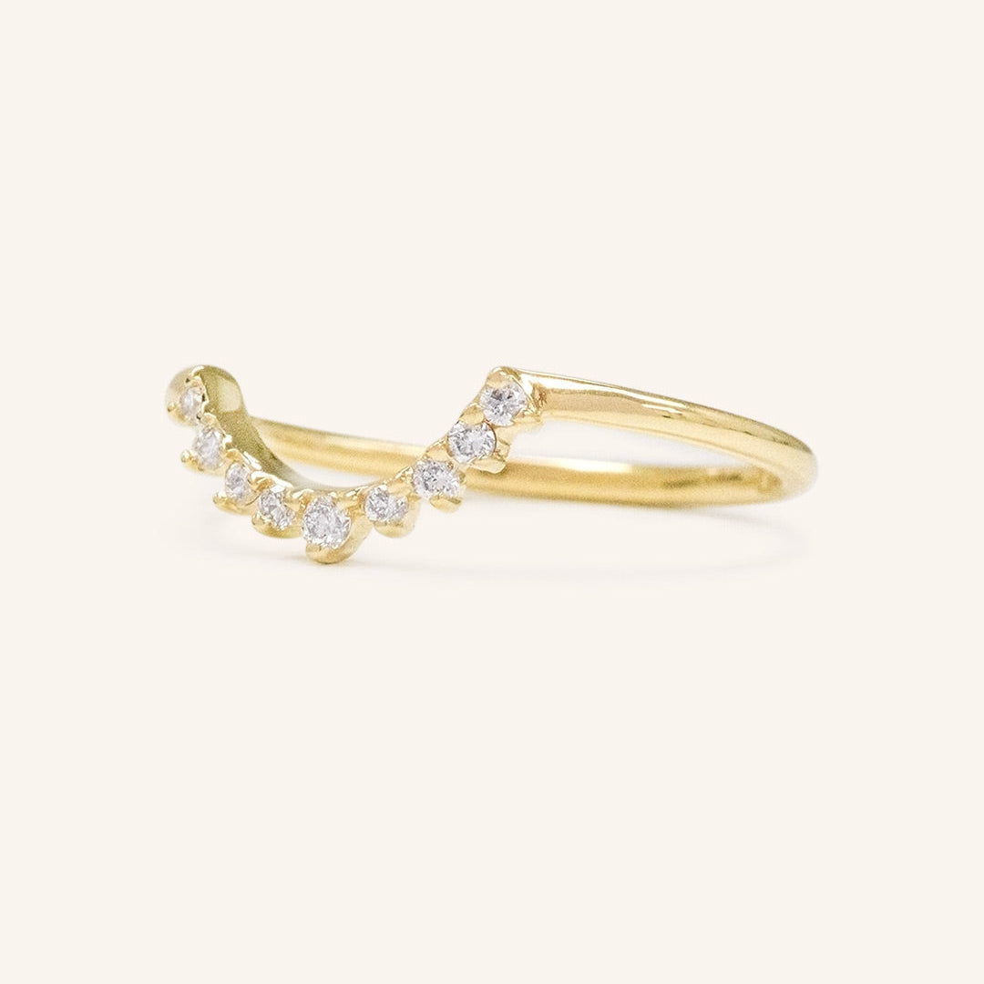 0.12 TCW Round Curved Moissanite Wedding Band
