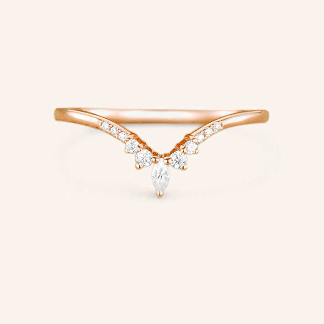 0.15 TCW Round Curved Moissanite Wedding Band