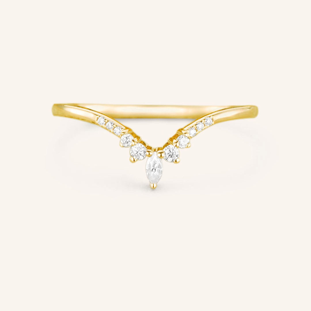 0.15 TCW Round Curved Moissanite Wedding Band