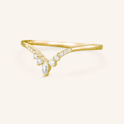 0.15 TCW Round Curved Moissanite Wedding Band