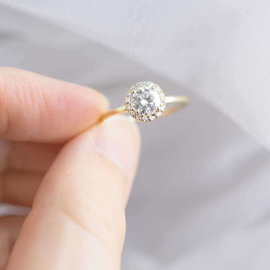 0.88 CT Round Halo Moissanite Engagement Ring