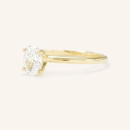 1.33 CT Oval Soliatiare Moissanite Engagement Ring