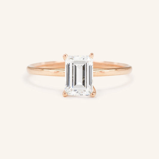 1.90 CT Emerald Solitaire Moissanite Engagement Ring