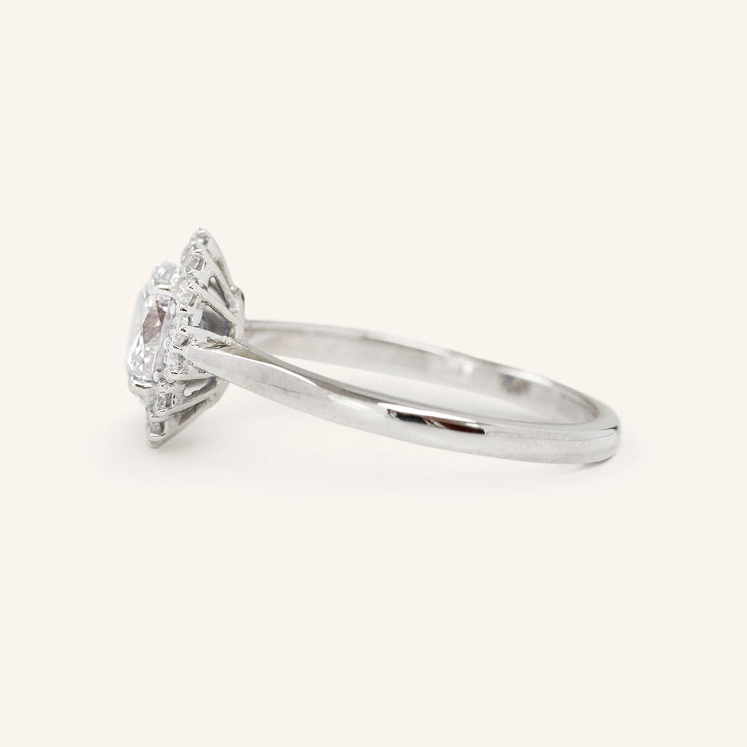 1.33 CT Oval Halo Moissanite Engagement Ring