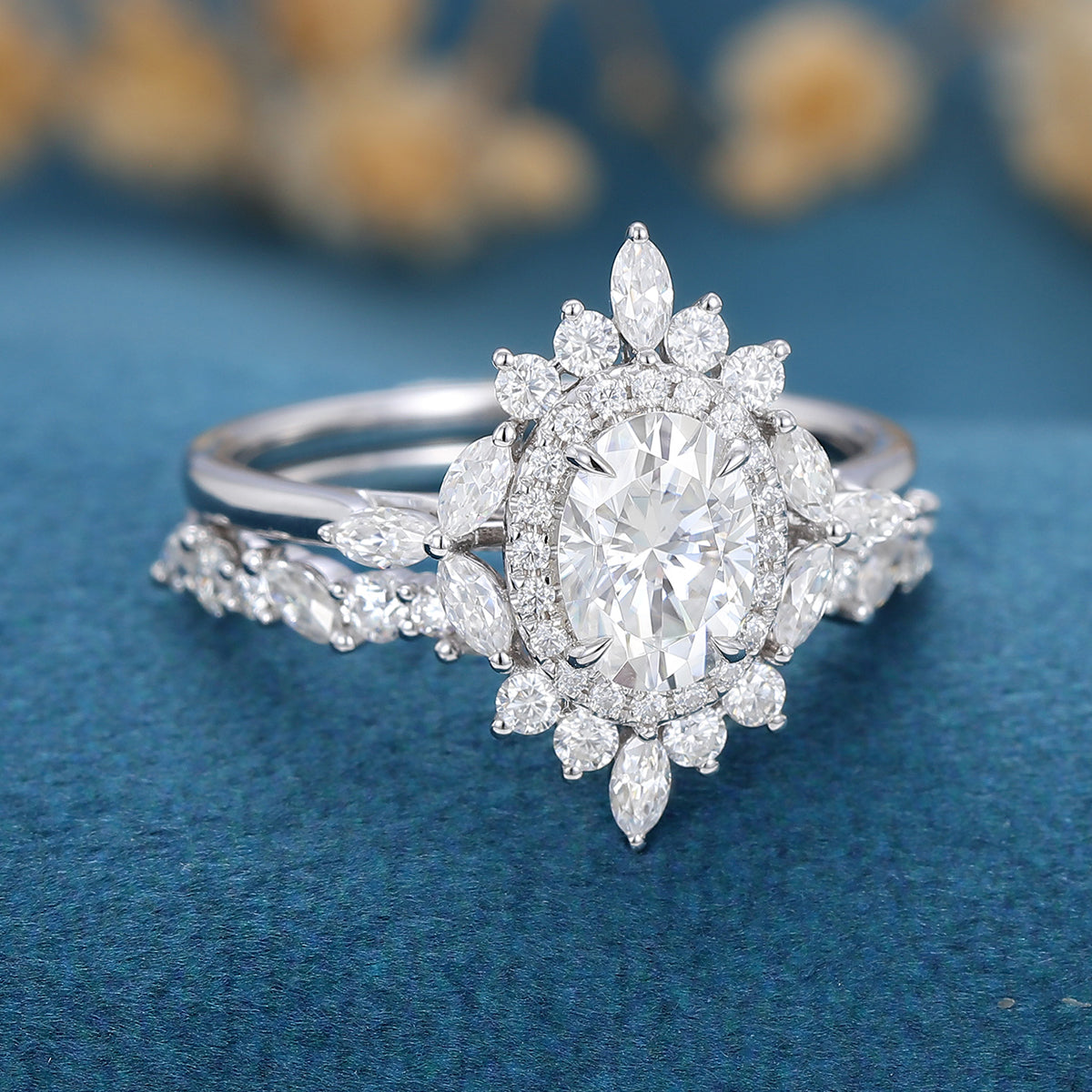 0.84 CT Oval Cluster Moissanite Bridal Set