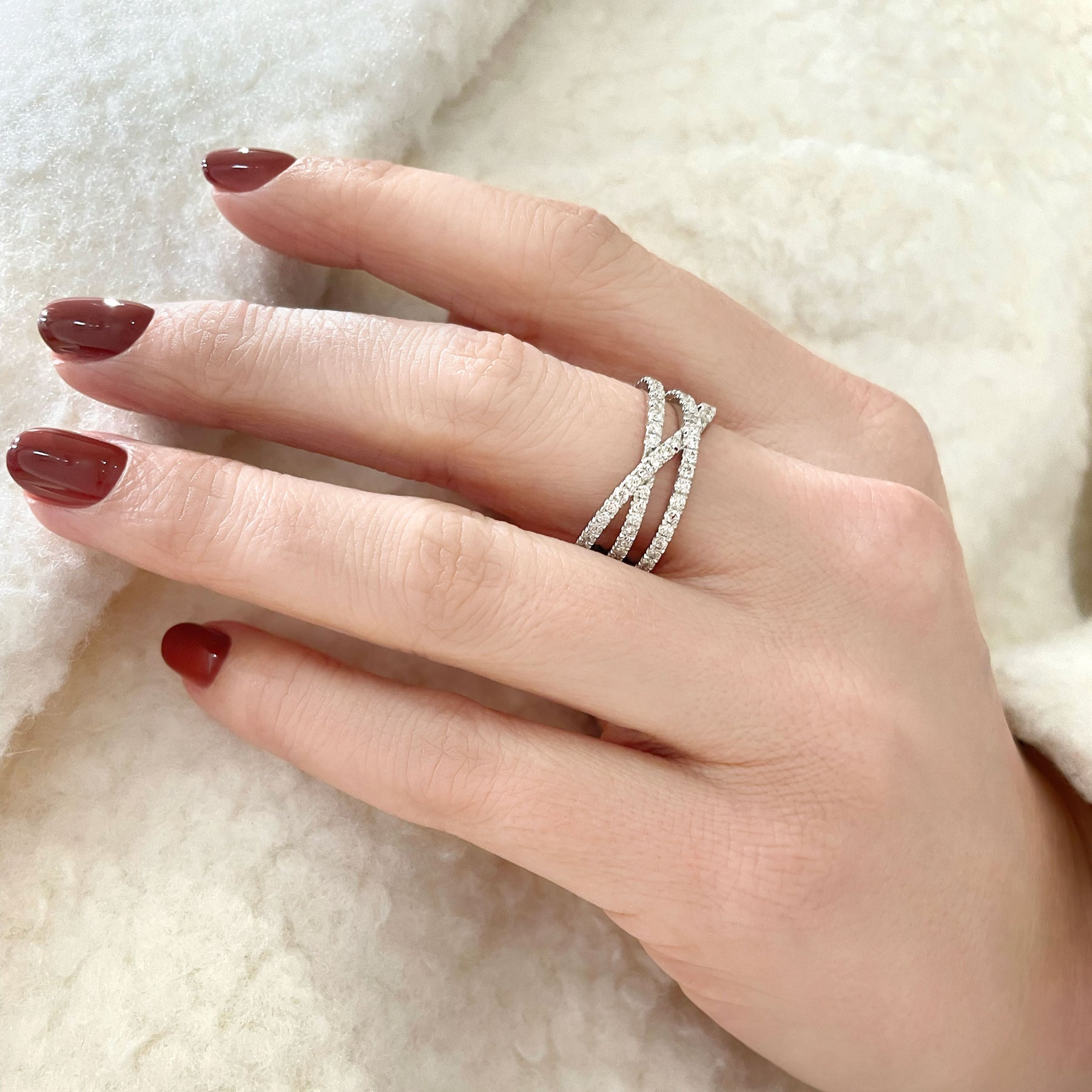 0.5 TCW Round Criss Cross Moissanite Wedding Band