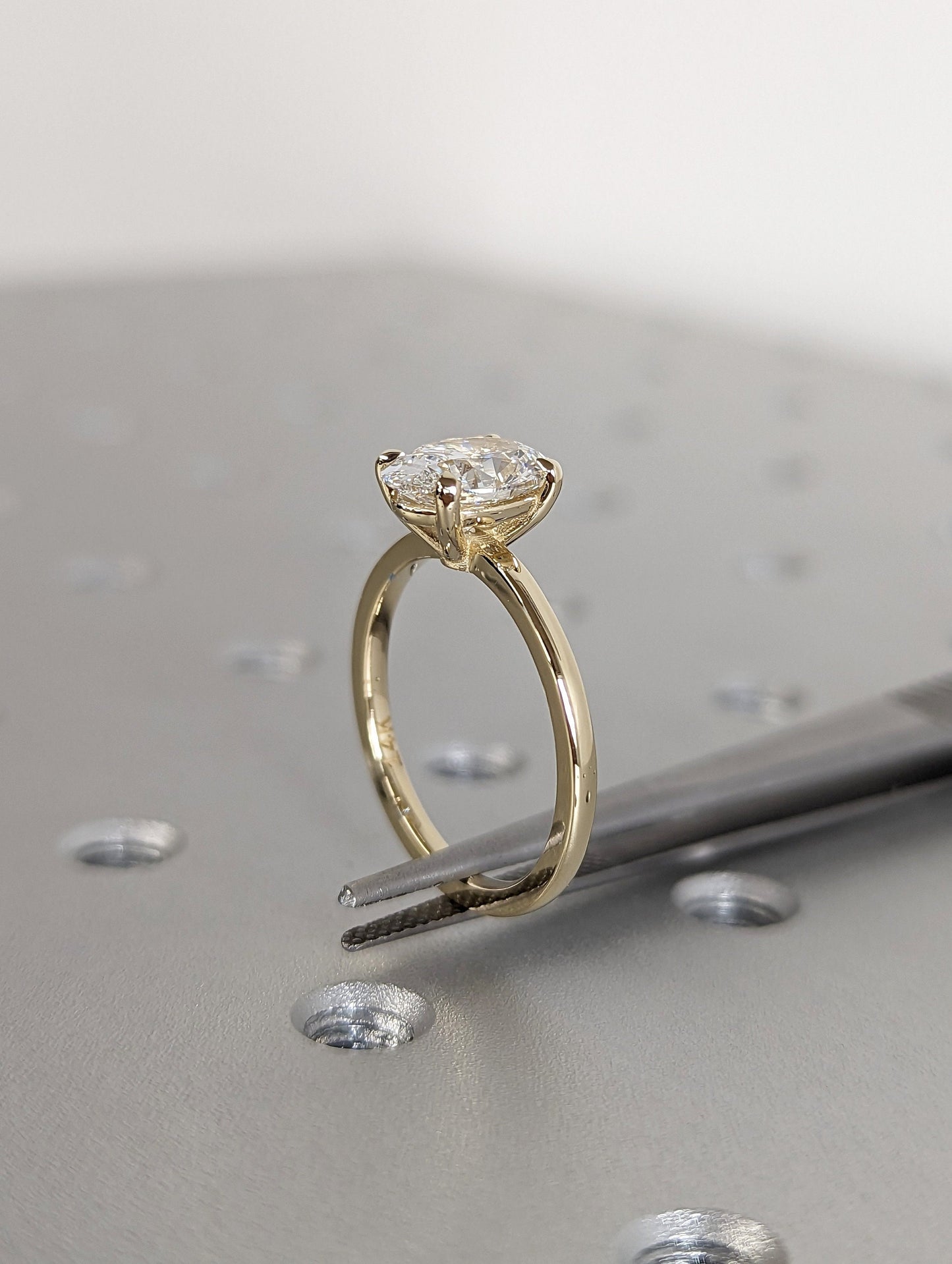 1.2 CT Round Solitaire Moissanite Engagement Ring