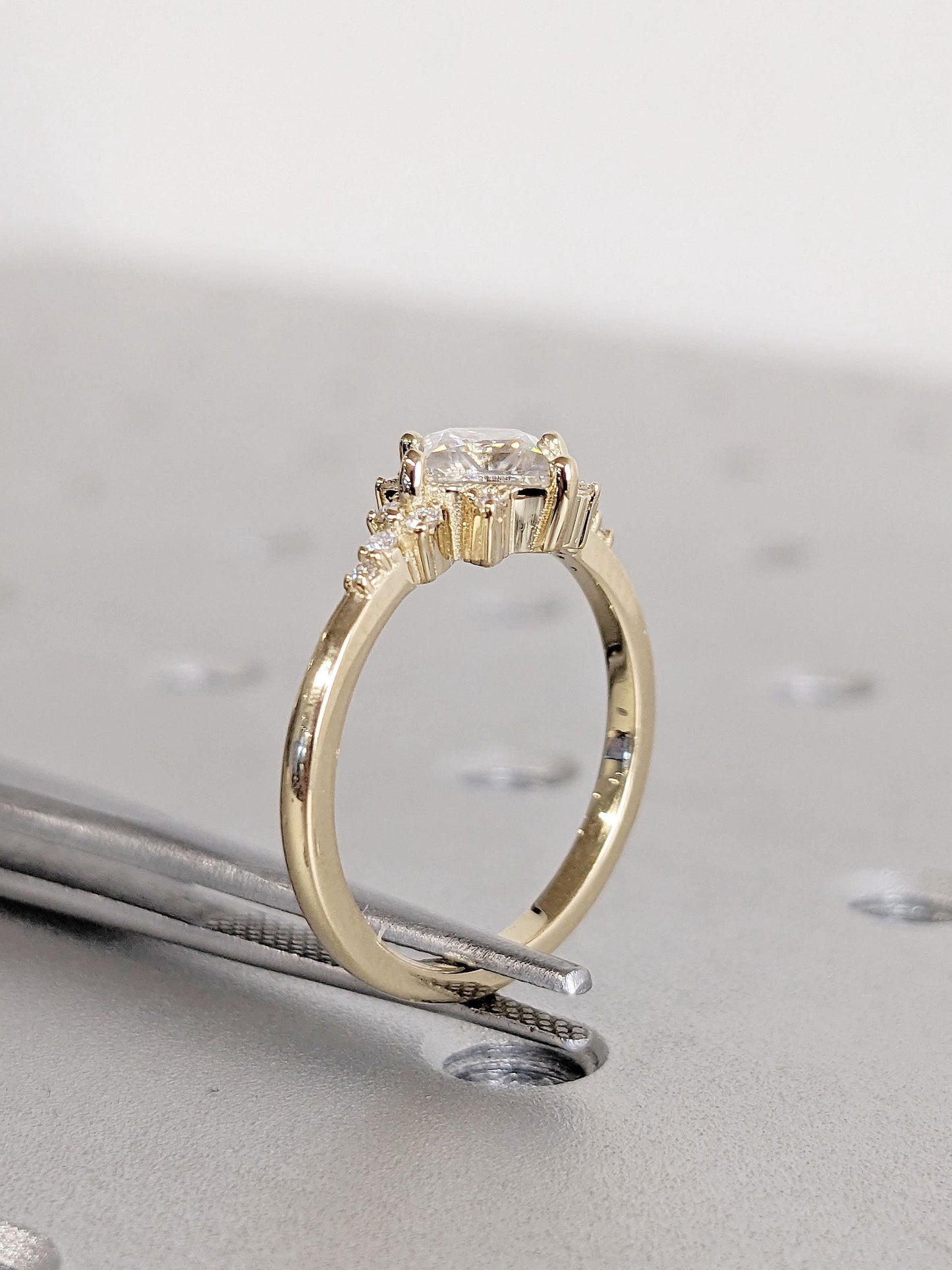 1.2 CT Round Solitaire Moissanite Engagement Ring