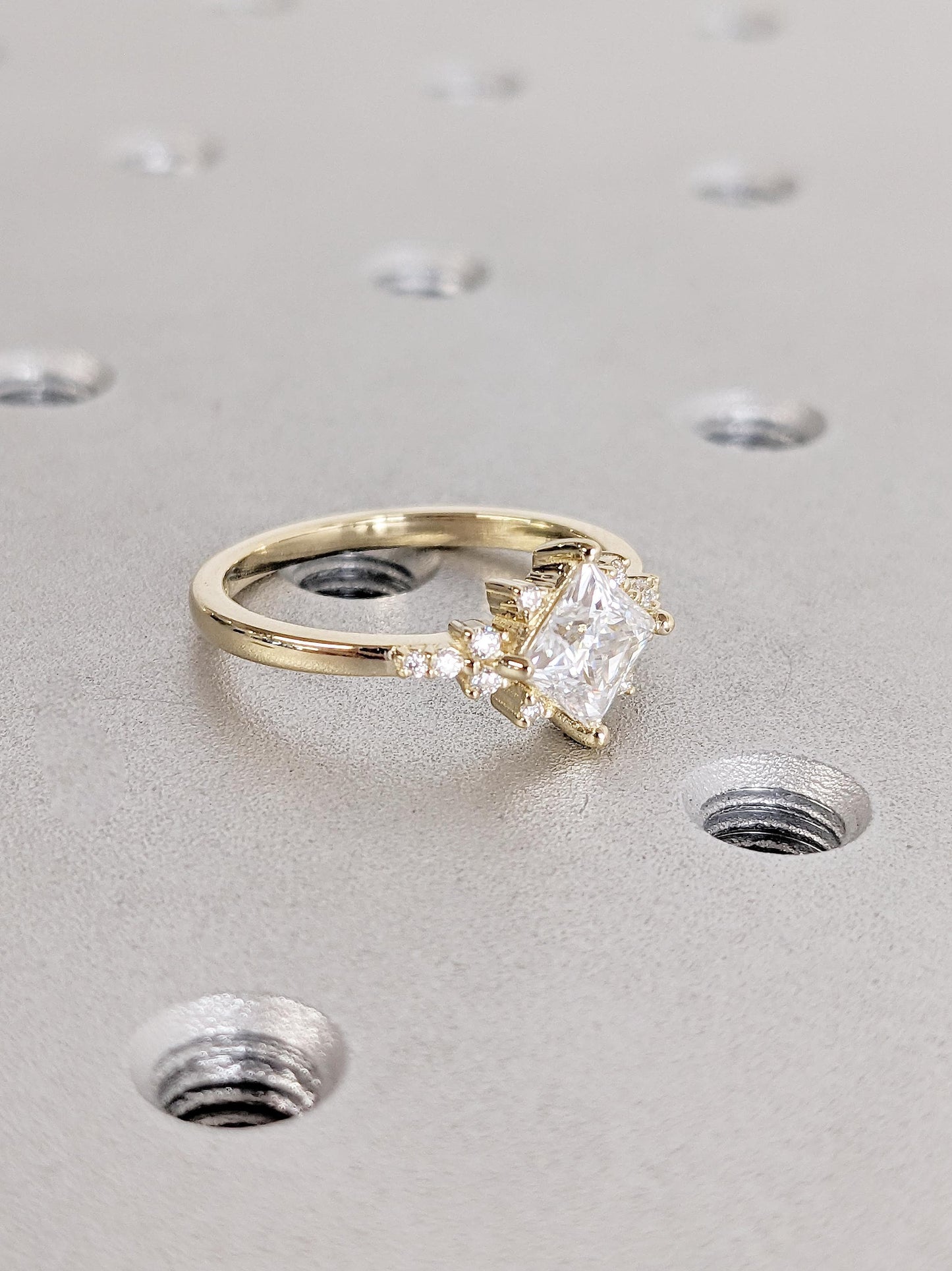 1.2 CT Round Solitaire Moissanite Engagement Ring