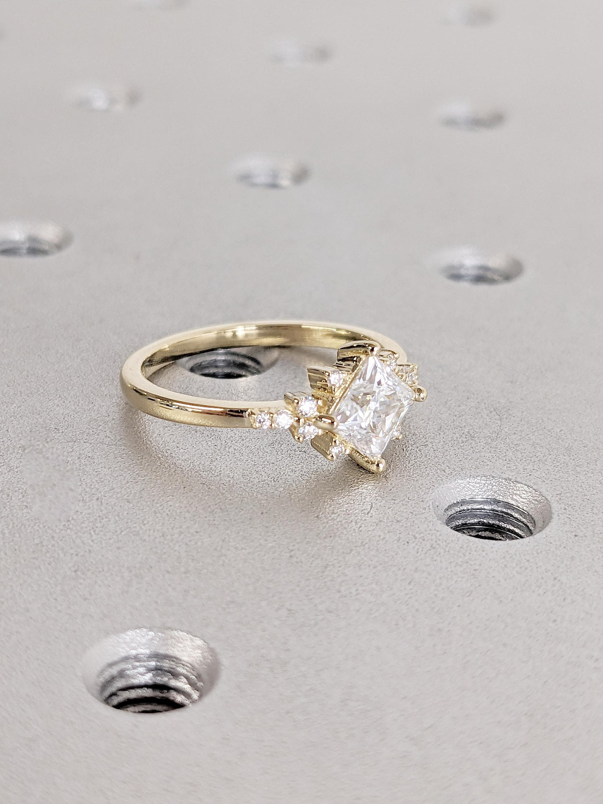 1.2 CT Round Solitaire Moissanite Engagement Ring
