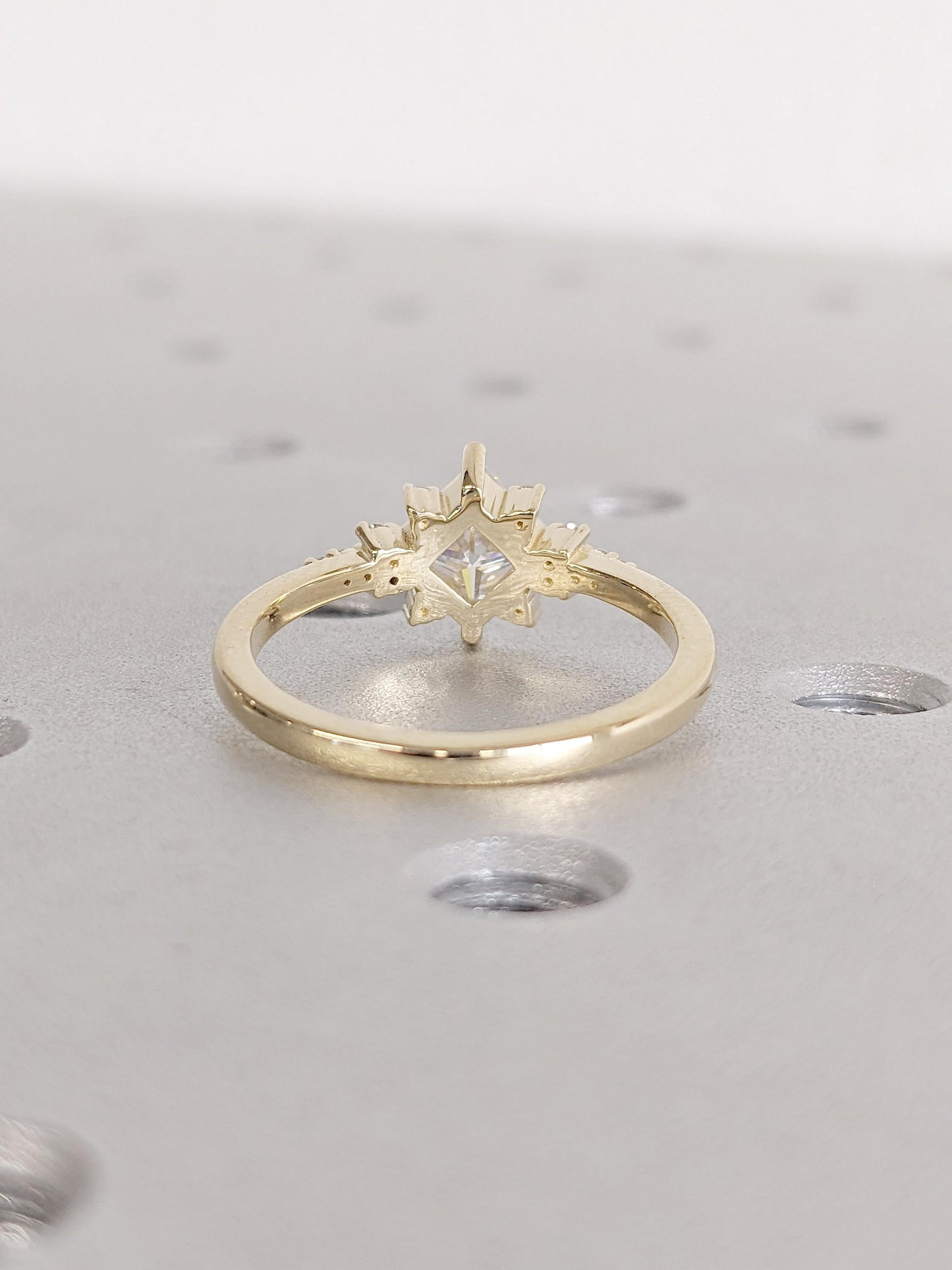 1.2 CT Round Solitaire Moissanite Engagement Ring
