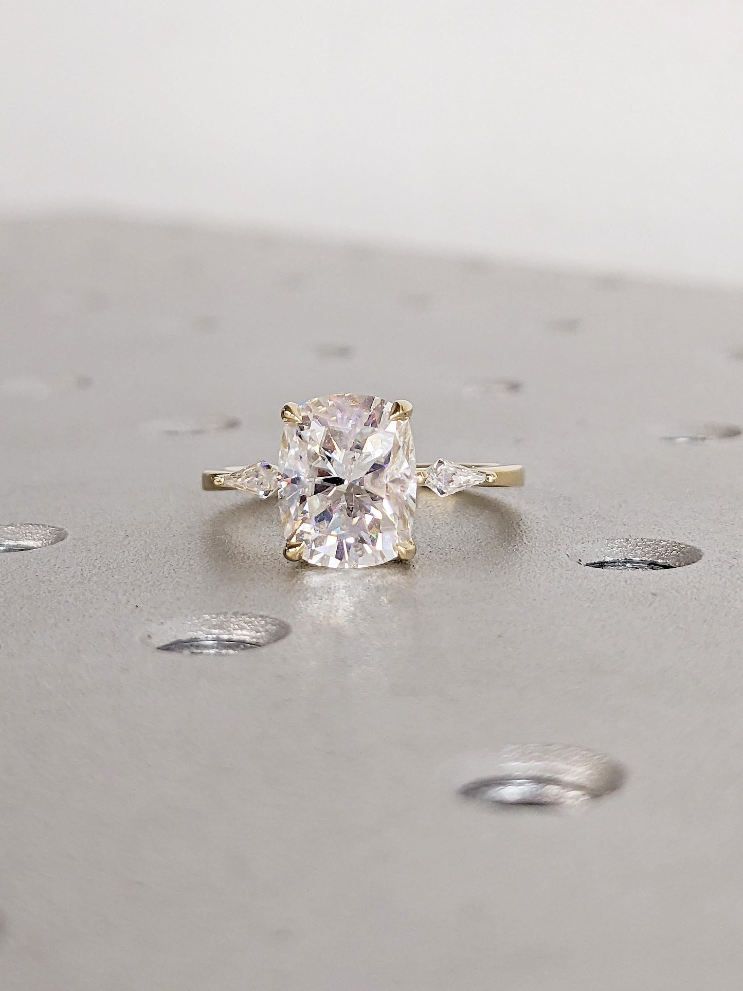 1.2 CT Round Solitaire Moissanite Engagement Ring