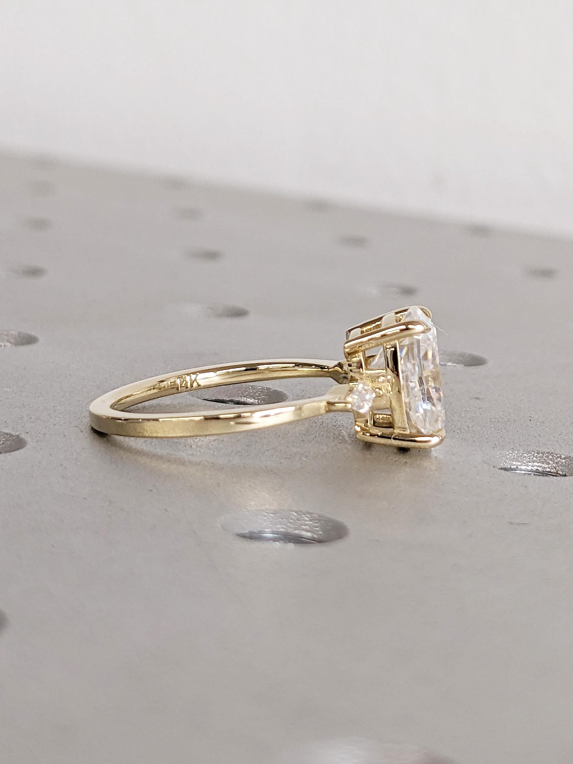 1.2 CT Round Solitaire Moissanite Engagement Ring