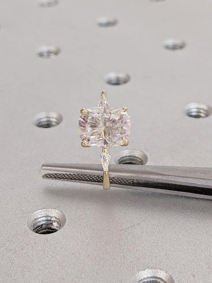 1.2 CT Round Solitaire Moissanite Engagement Ring