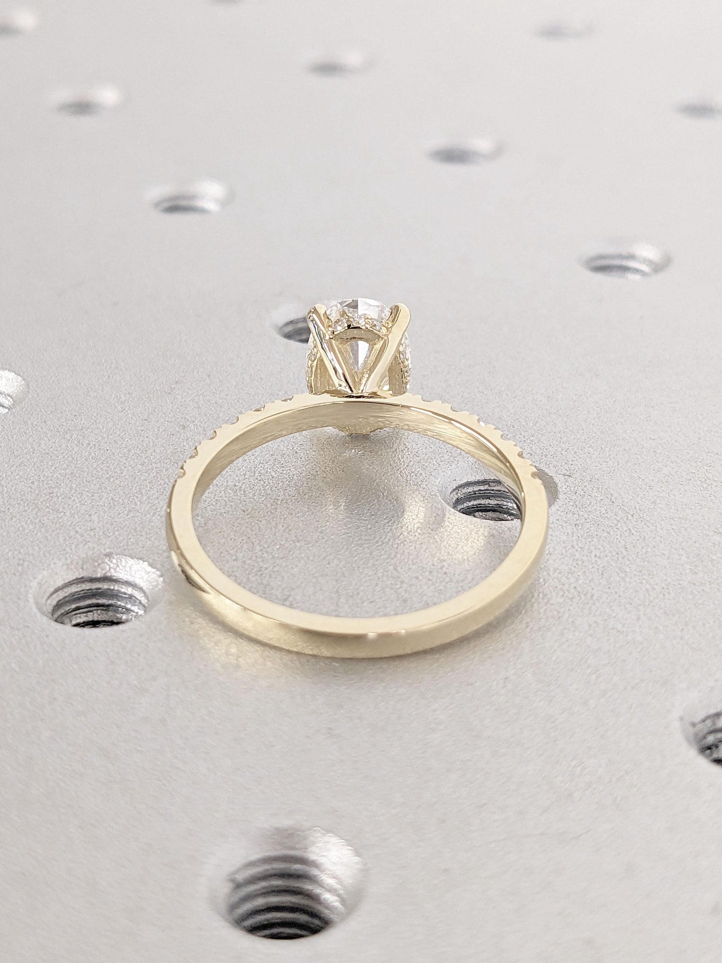 1.2 CT Round Solitaire Moissanite Engagement Ring