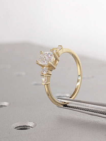 1.2 CT Round Solitaire Moissanite Engagement Ring