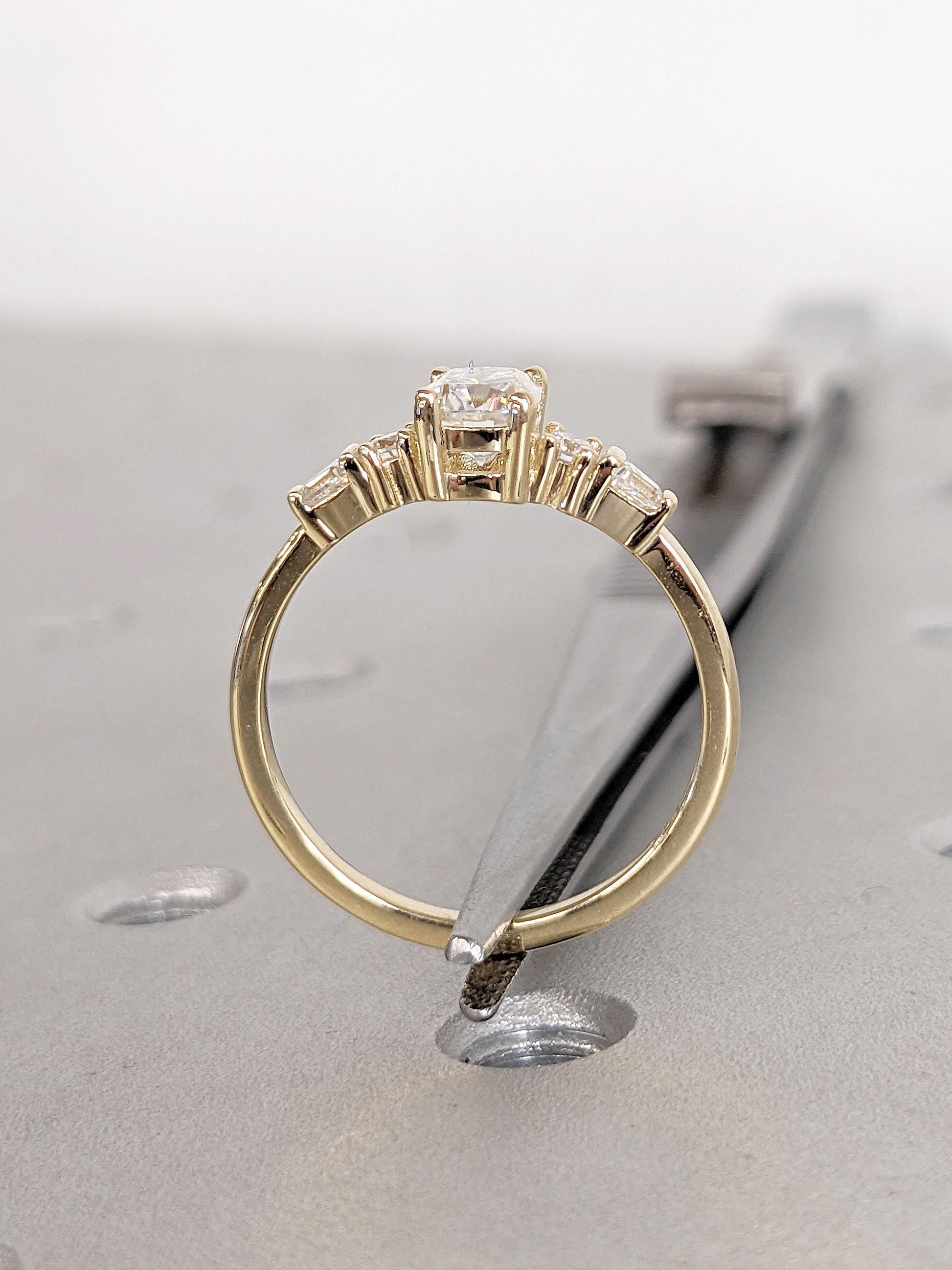 1.2 CT Round Solitaire Moissanite Engagement Ring