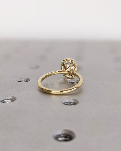 1.2 CT Round Solitaire Moissanite Engagement Ring