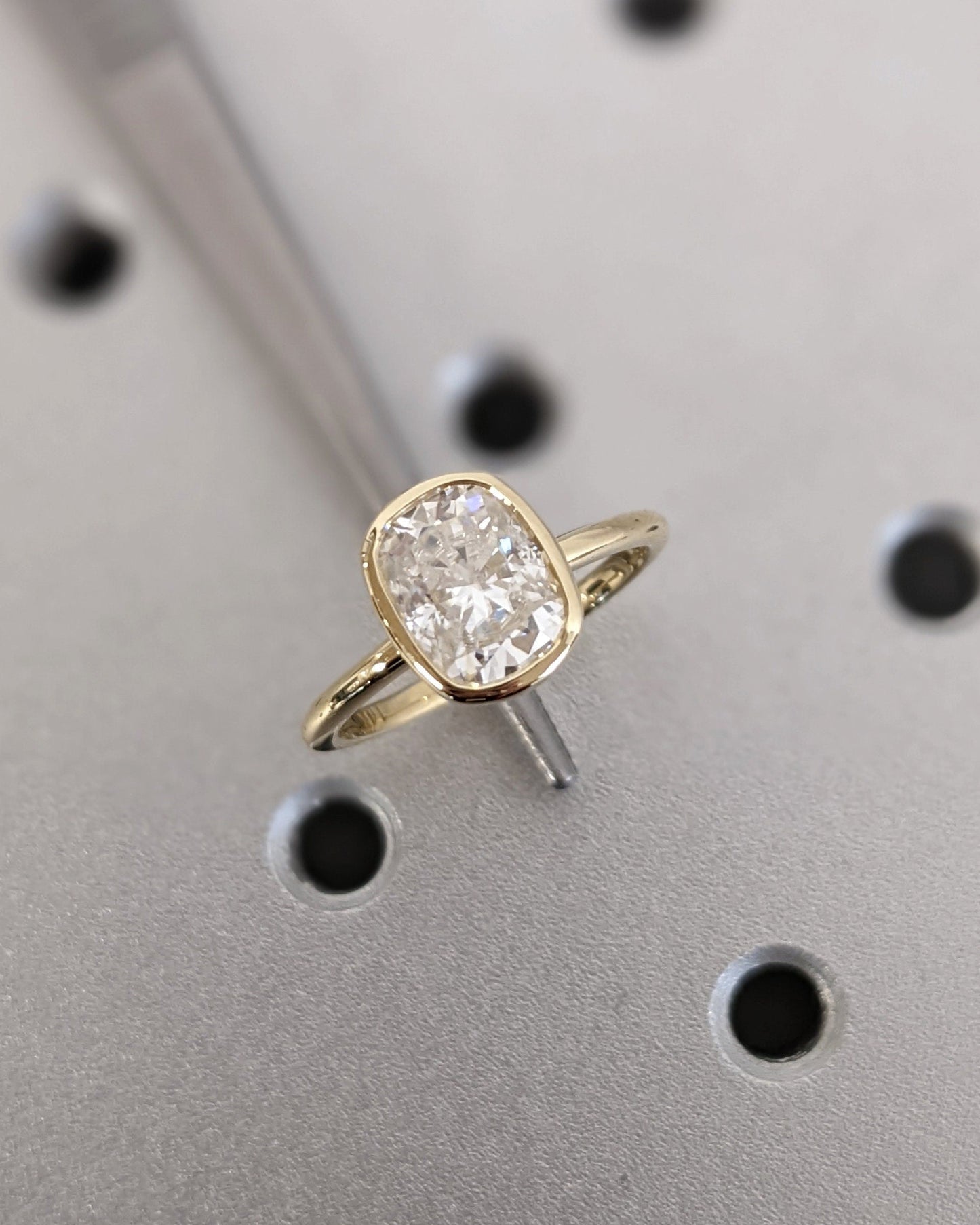1.2 CT Round Solitaire Moissanite Engagement Ring