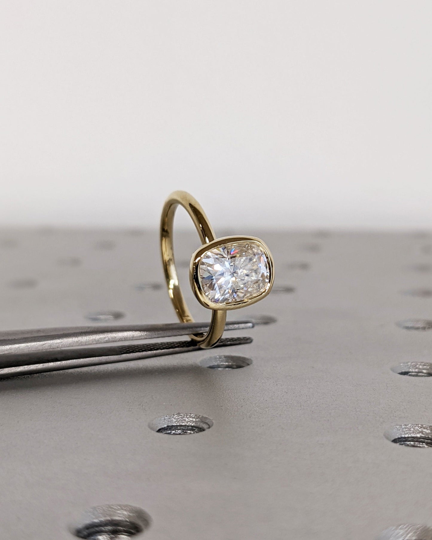 1.2 CT Round Solitaire Moissanite Engagement Ring