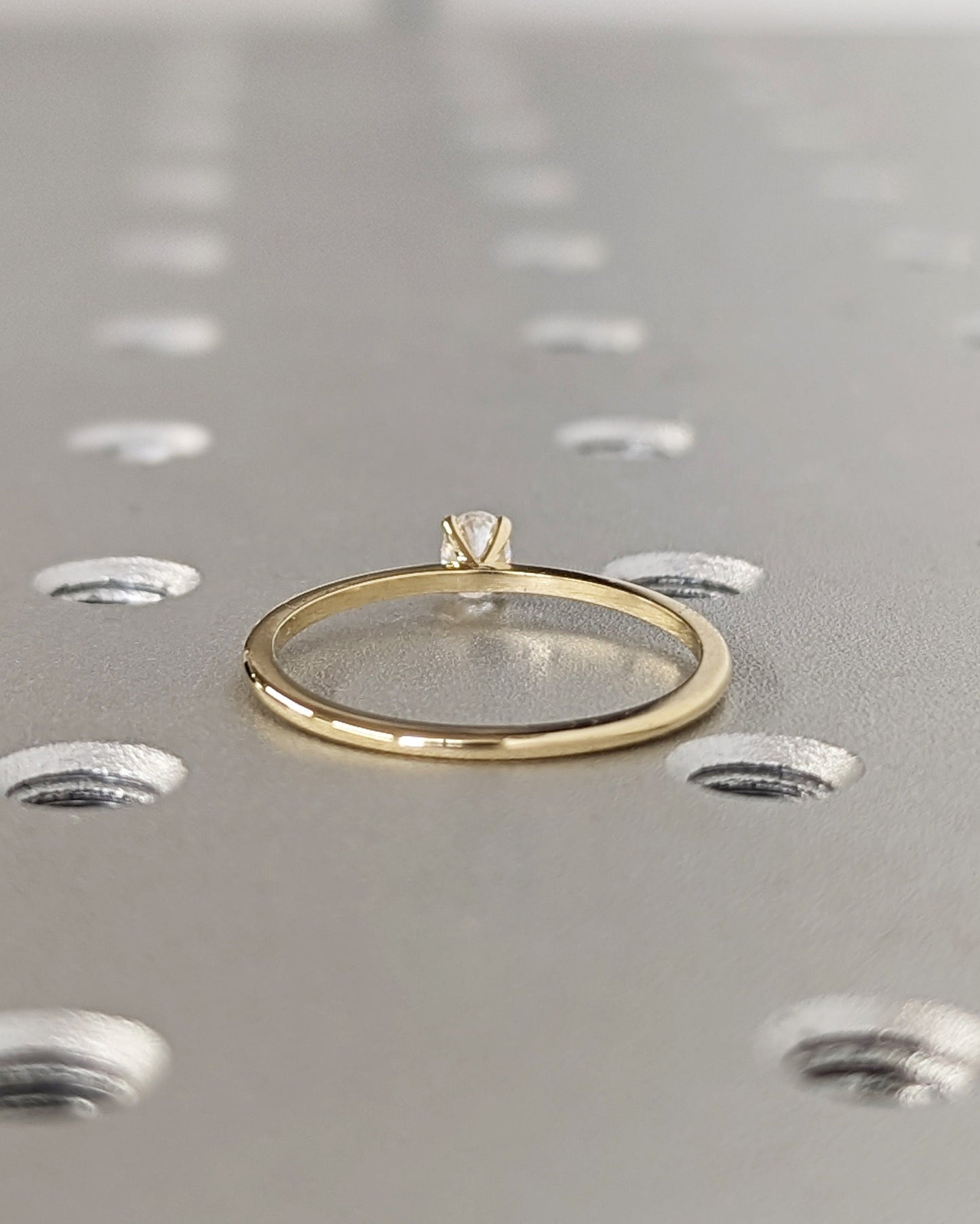 1.2 CT Round Solitaire Moissanite Engagement Ring