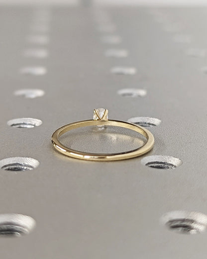 1.2 CT Round Solitaire Moissanite Engagement Ring