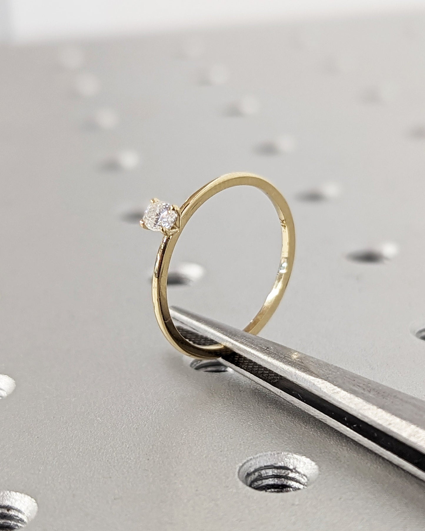 1.2 CT Round Solitaire Moissanite Engagement Ring