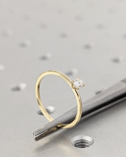 1.2 CT Round Solitaire Moissanite Engagement Ring